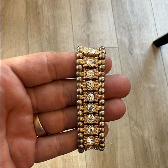 Jewelry - Elegant Gold and White Gems Bracelet